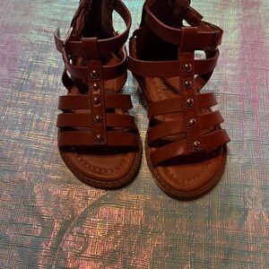 SALE ⭐️ Bundle kids for half off! Brown Kids Sandals